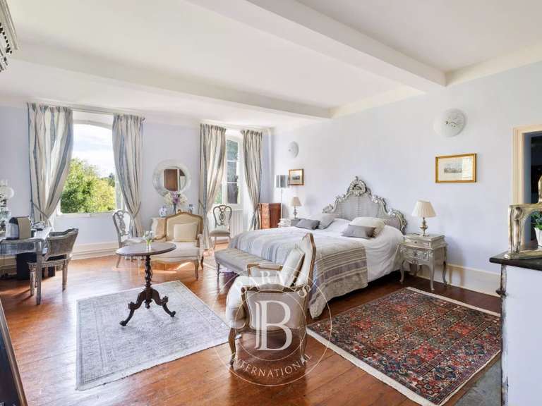 Château Maubourguet - 10 chambres - 1200m²