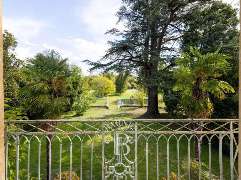 Château Maubourguet - 10 chambres - 1200m²