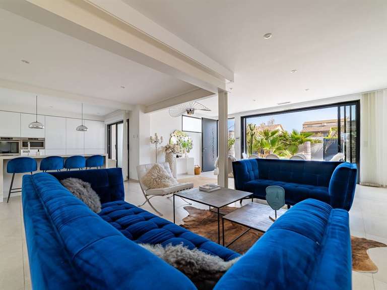 Maison Mauguio - 4 chambres - 247m²