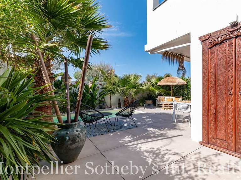 Maison Mauguio - 4 chambres - 247m²