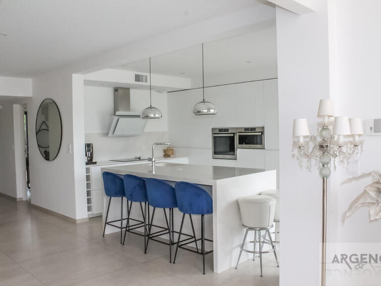 Maison Mauguio - 5 chambres - 247m²