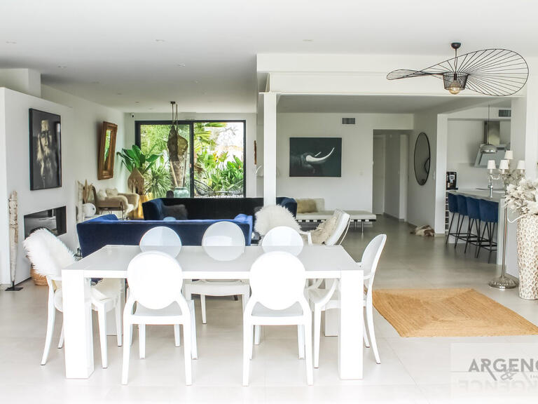 Maison Mauguio - 5 chambres - 247m²