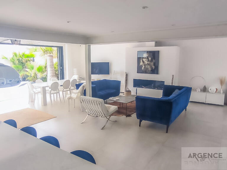 Maison Mauguio - 5 chambres - 247m²