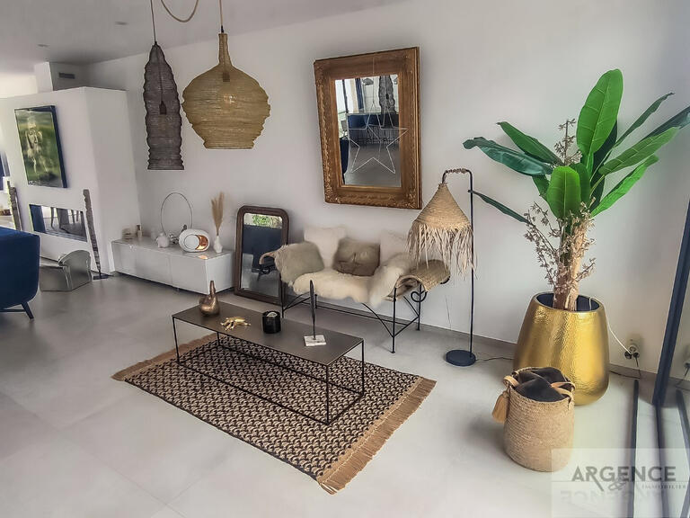 Maison Mauguio - 5 chambres - 247m²