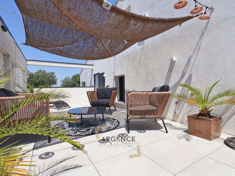Maison Mauguio - 5 chambres - 247m²