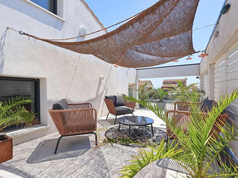 Maison Mauguio - 5 chambres - 247m²