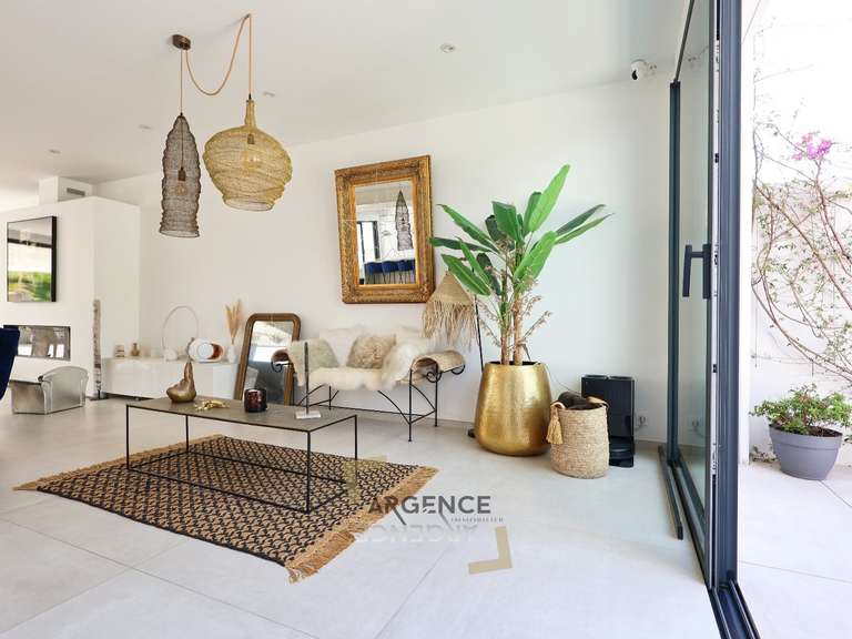 Maison Mauguio - 5 chambres - 247m²