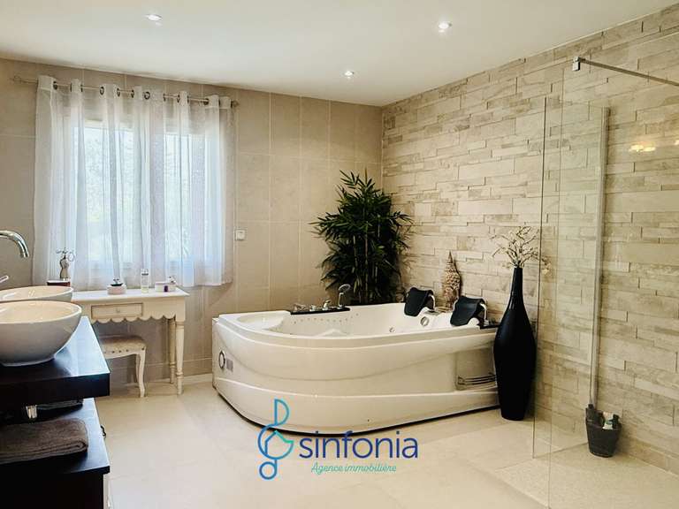 Maison Mauguio - 3 chambres - 136m²