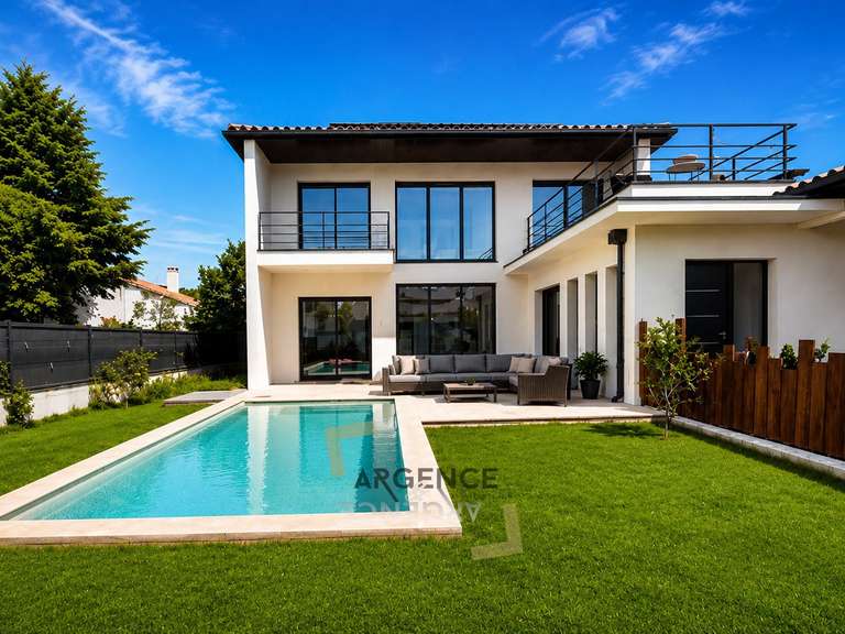 Maison Mauguio - 3 chambres - 160m²