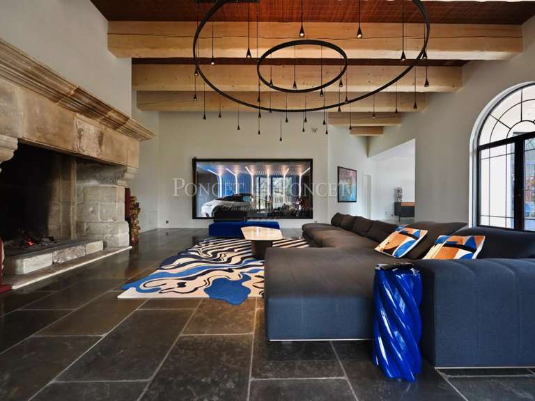 Propriété Mauguio - 5 chambres - 880m²