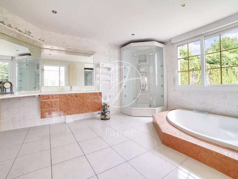 Maison Maule - 4 chambres - 349m²