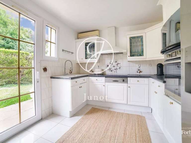 Maison Maule - 4 chambres - 349m²