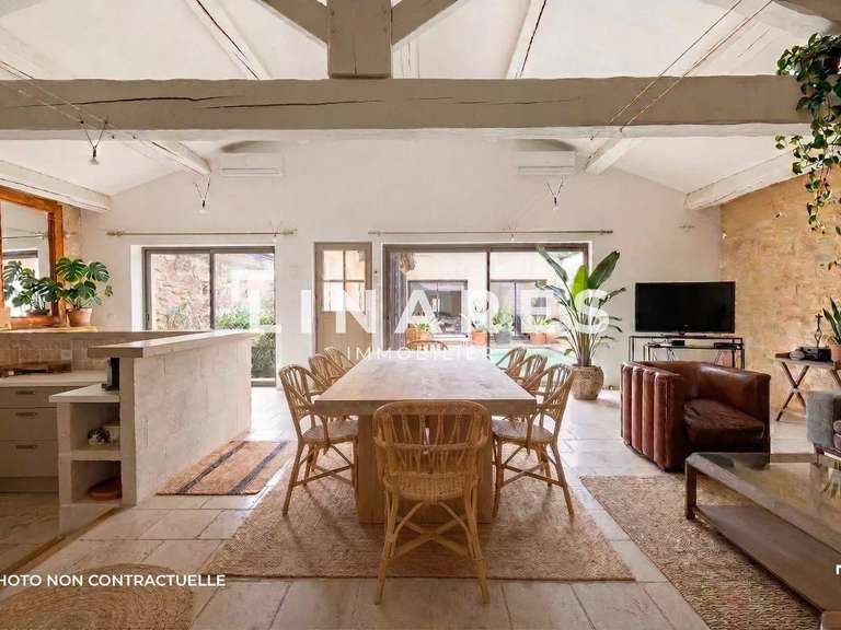 Appartement Maussane-les-Alpilles - 3 chambres - 210m²