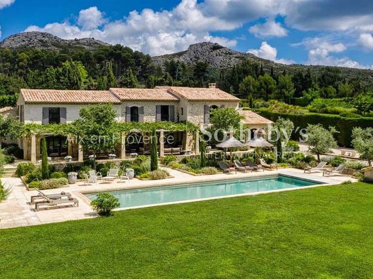 Maison Maussane-les-Alpilles - 5 chambres - 290m²