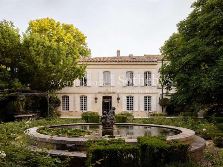 Maison Maussane-les-Alpilles - 8 chambres - 840m²