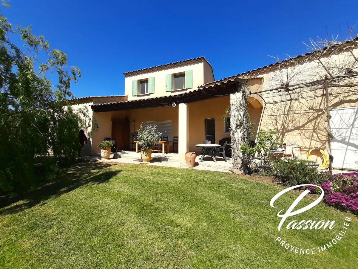 House Maussane-les-Alpilles