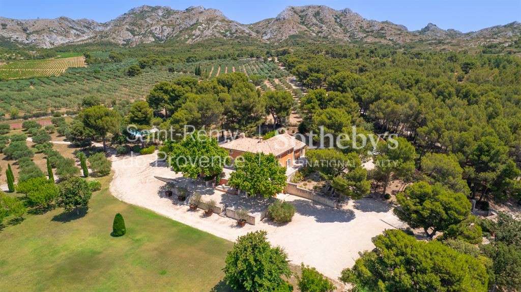 House Maussane-les-Alpilles