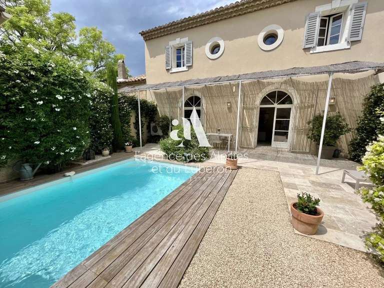 Maison Maussane-les-Alpilles - 2 chambres - 100m²