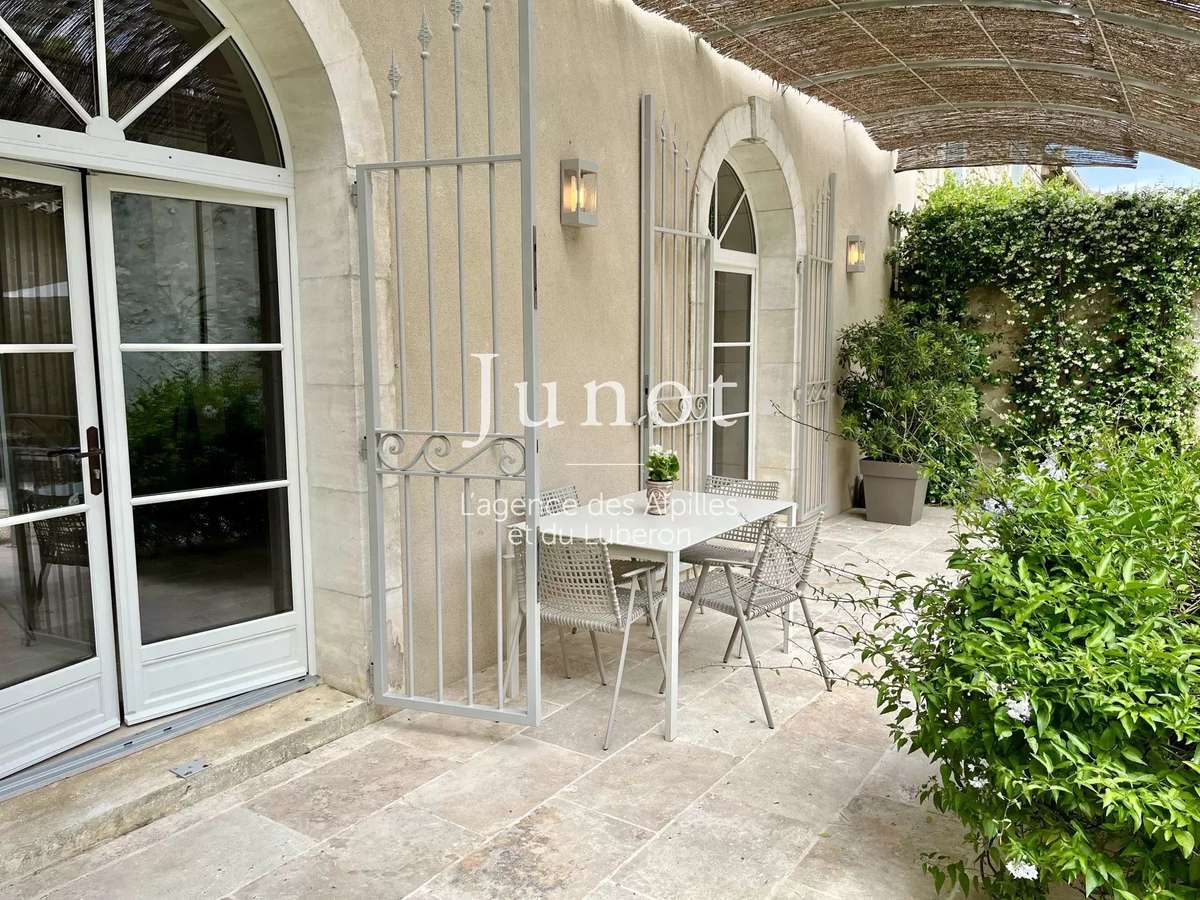 House Maussane-les-Alpilles