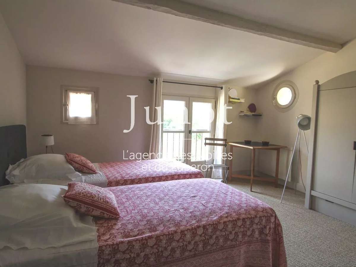 House Maussane-les-Alpilles