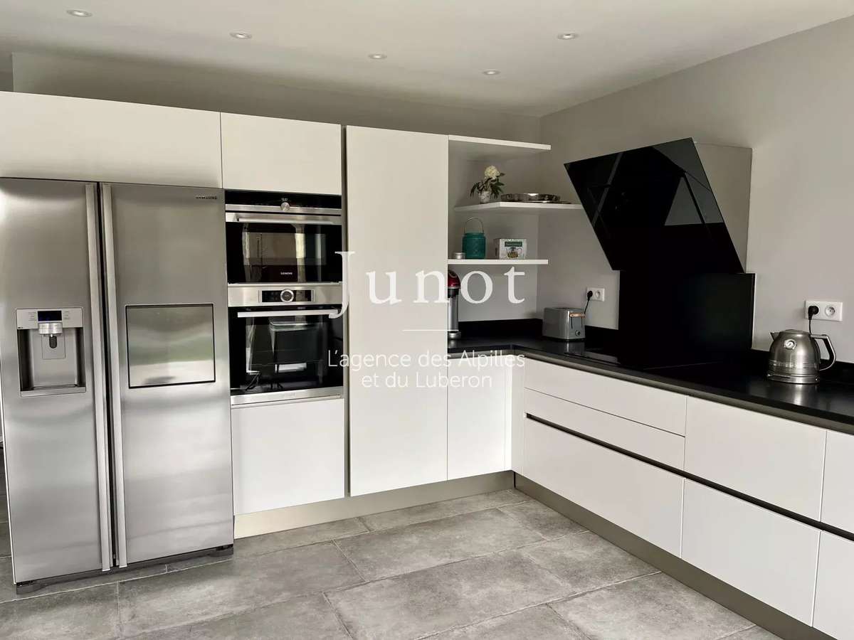 House Maussane-les-Alpilles