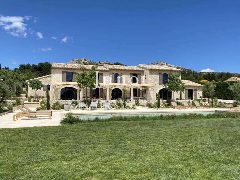 Maison Maussane-les-Alpilles - 5 chambres - 10000m²