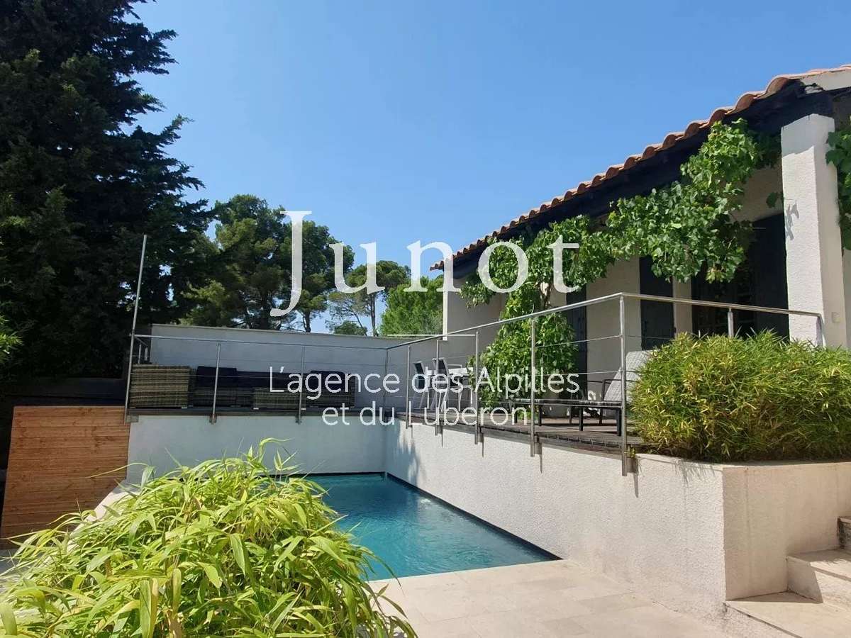 House Maussane-les-Alpilles