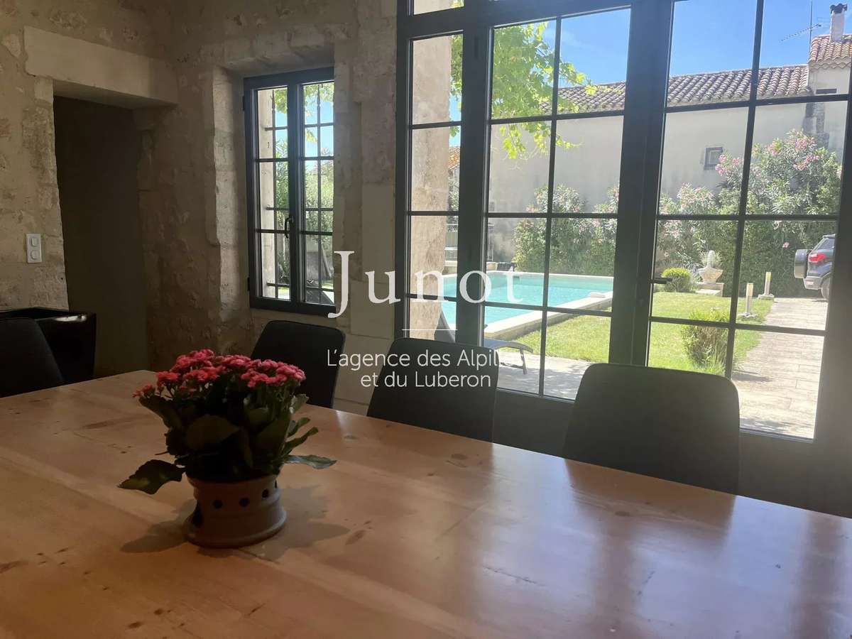House Maussane-les-Alpilles