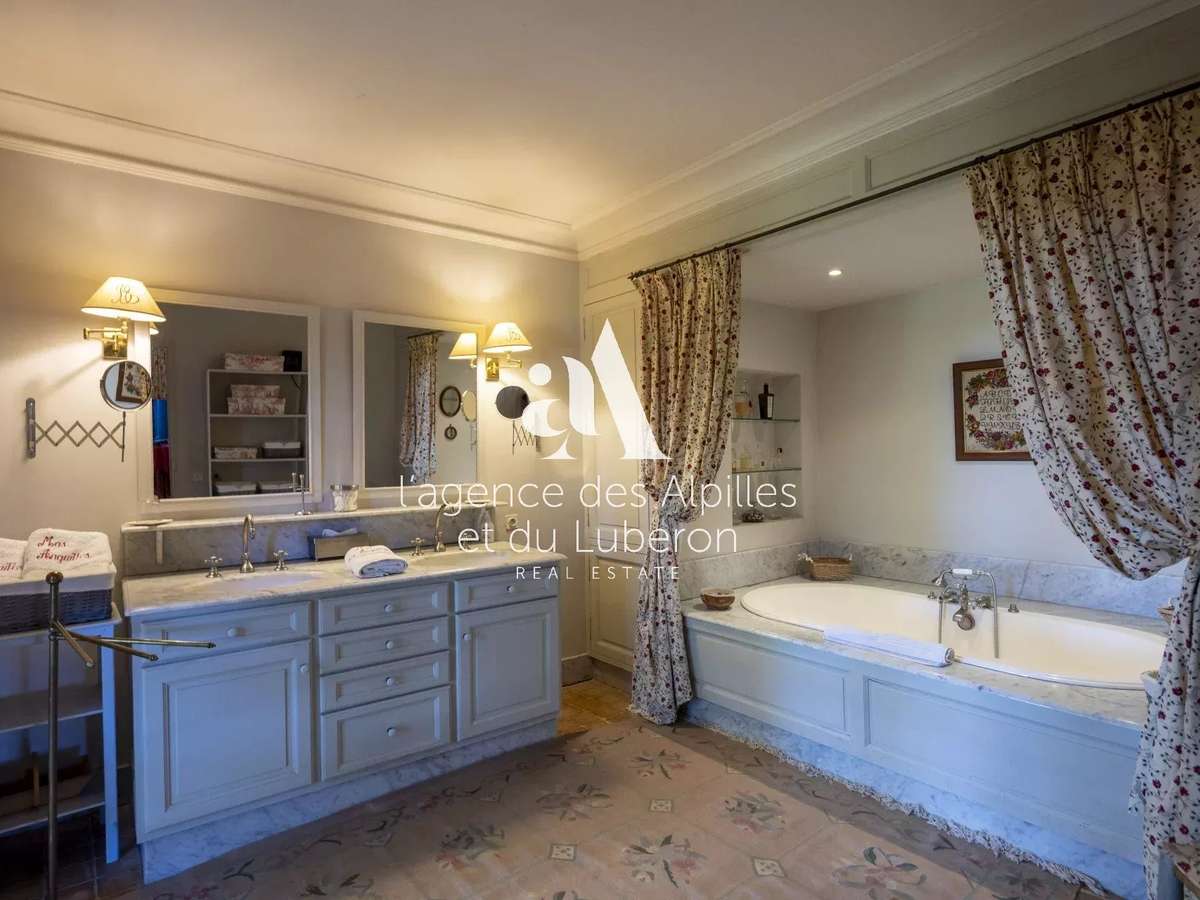 House Maussane-les-Alpilles