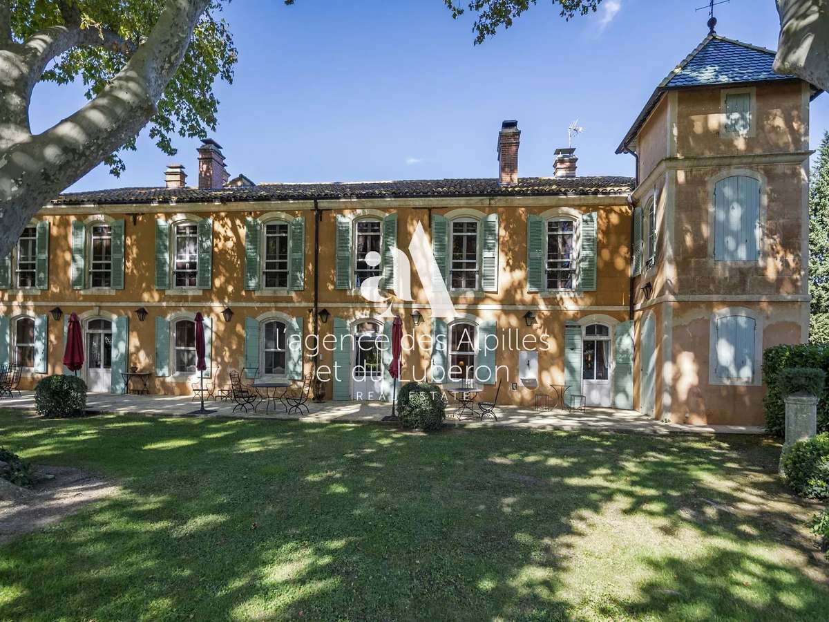 House Maussane-les-Alpilles