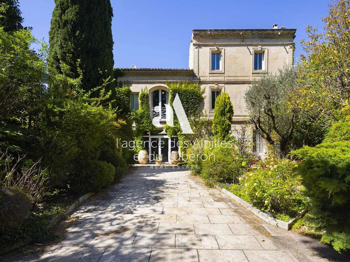 House Maussane-les-Alpilles