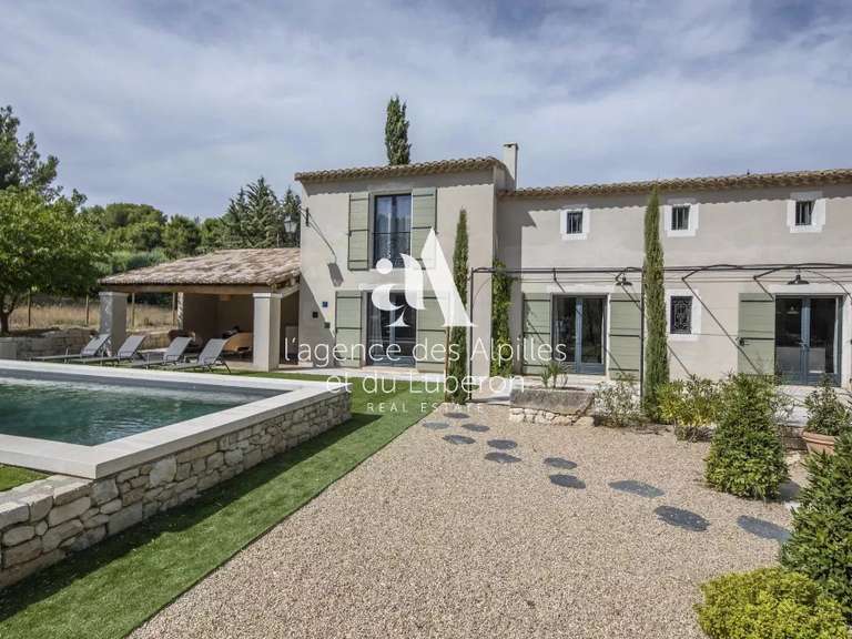 House Maussane-les-Alpilles - 3 bedrooms - 165m²