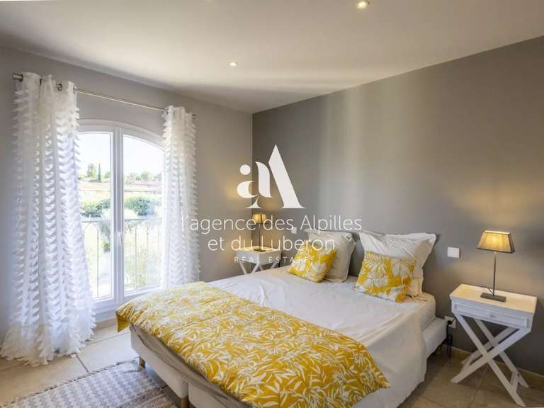 House Maussane-les-Alpilles - 4 bedrooms - 300m²