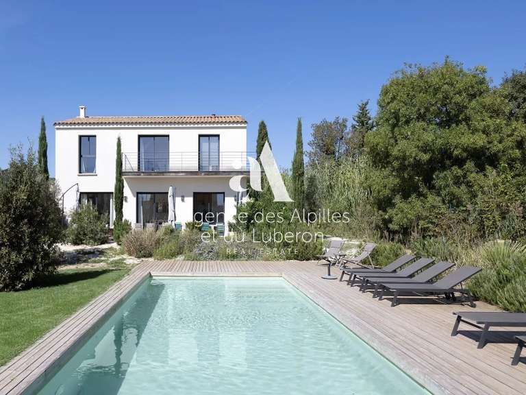 House Maussane-les-Alpilles - 3 bedrooms - 252m²