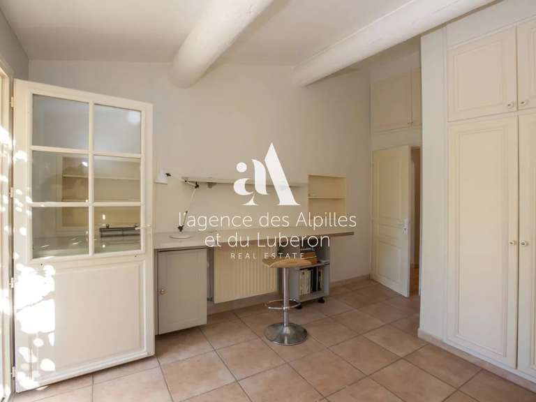 House Maussane-les-Alpilles - 247m²