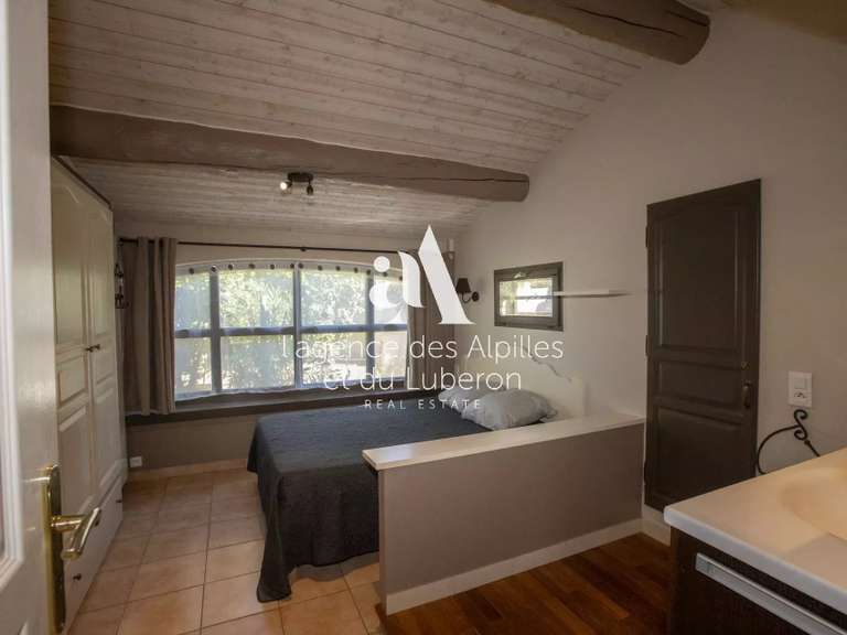 House Maussane-les-Alpilles - 247m²