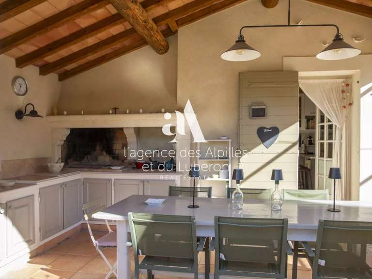 House Maussane-les-Alpilles - 247m²