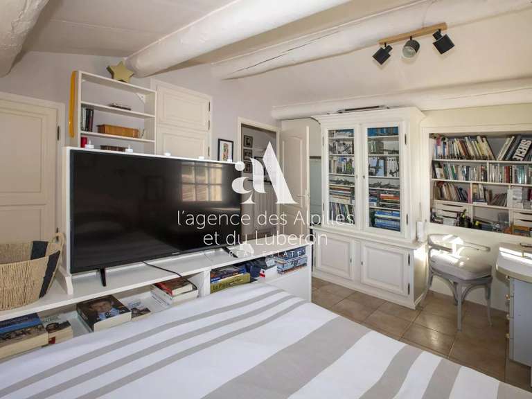 House Maussane-les-Alpilles - 247m²