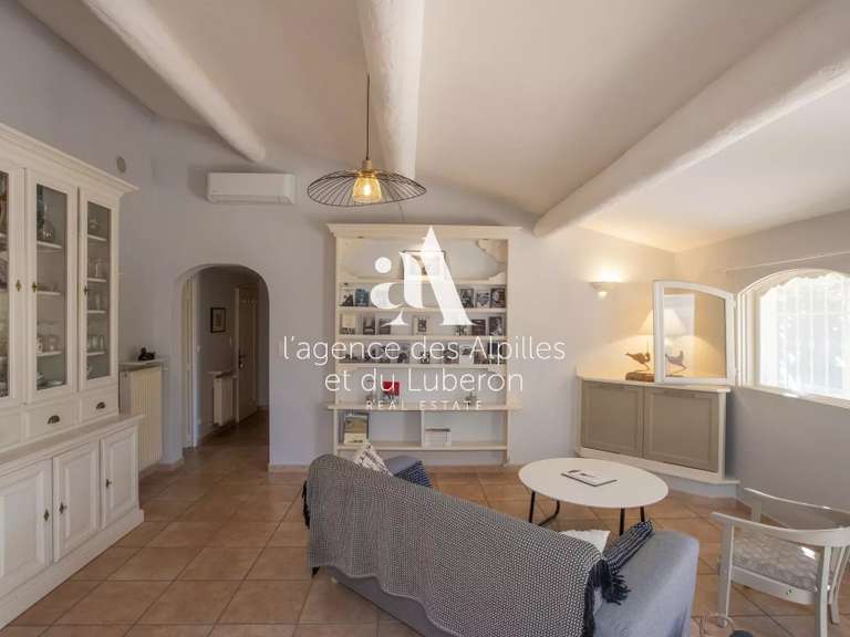 House Maussane-les-Alpilles - 247m²