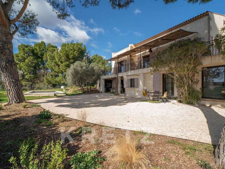 House Maussane-les-Alpilles - 6 bedrooms - 330m²