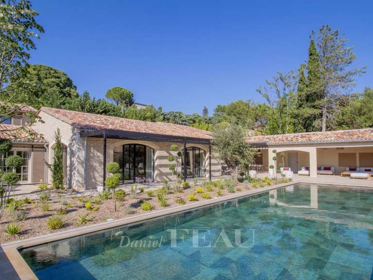 Maison Maussane-les-Alpilles - 6 chambres - 547m²