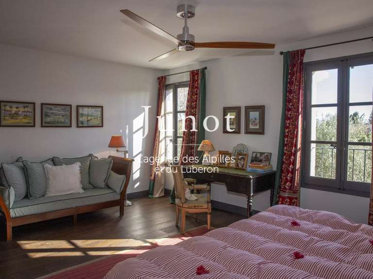 House Maussane-les-Alpilles - 4 bedrooms - 280m²
