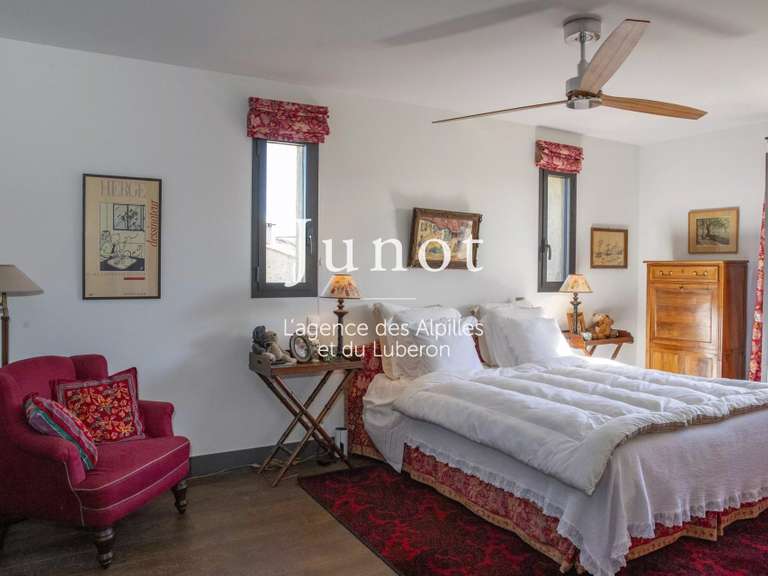 House Maussane-les-Alpilles - 4 bedrooms - 280m²