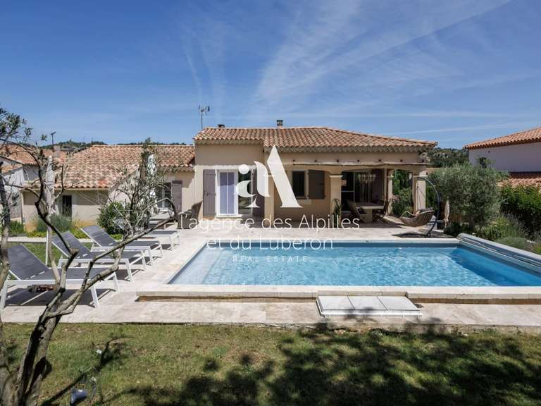 House Maussane-les-Alpilles - 4 bedrooms - 135m²