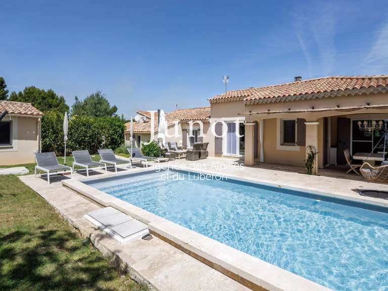House Maussane-les-Alpilles - 4 bedrooms - 135m²
