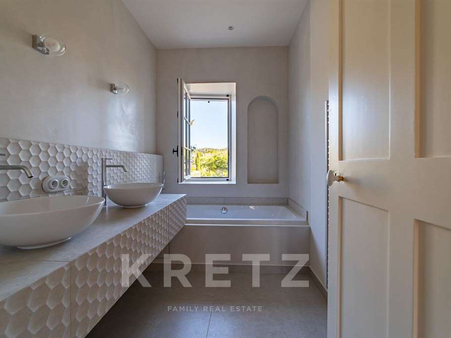 House Maussane-les-Alpilles