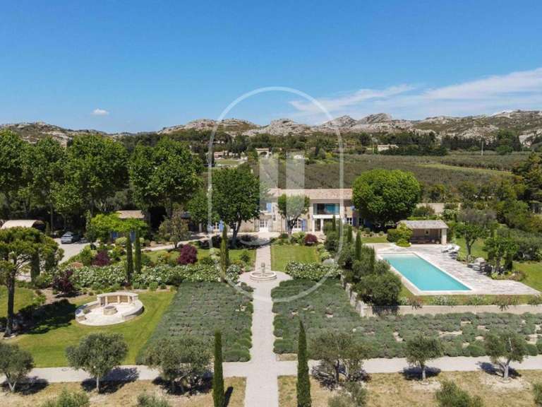 House Maussane-les-Alpilles - 4 bedrooms - 320m²