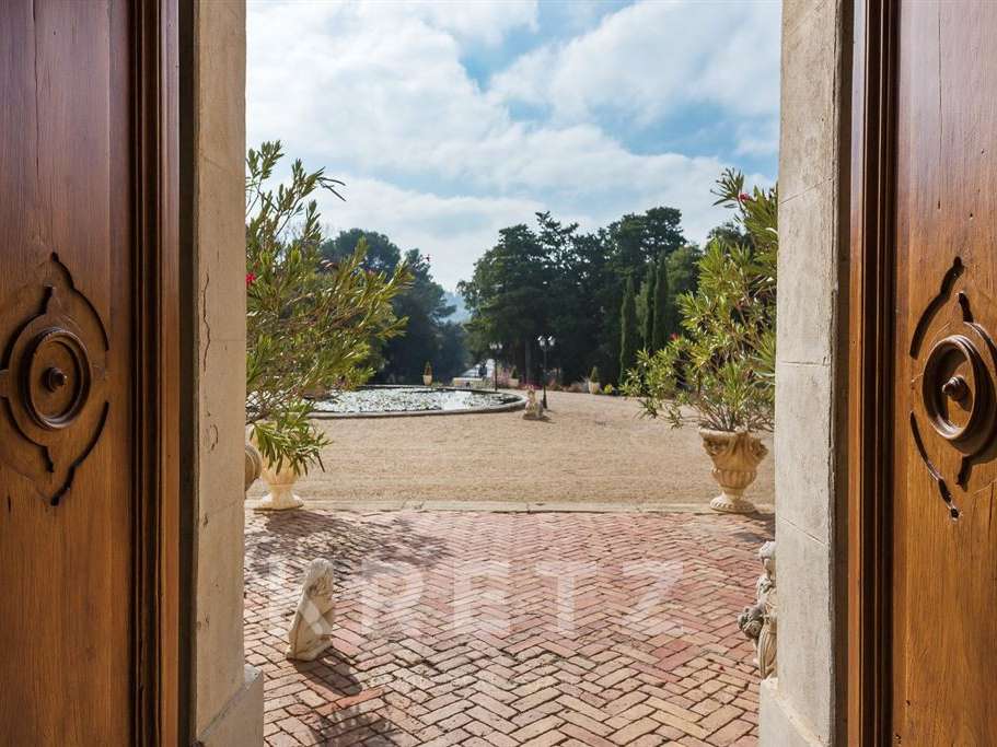 House Maussane-les-Alpilles