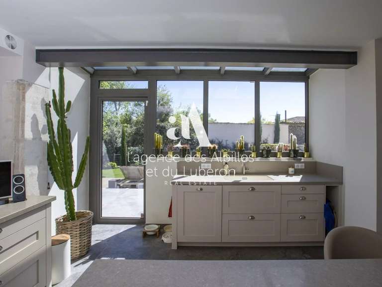 Maison Maussane-les-Alpilles - 3 chambres - 215m²