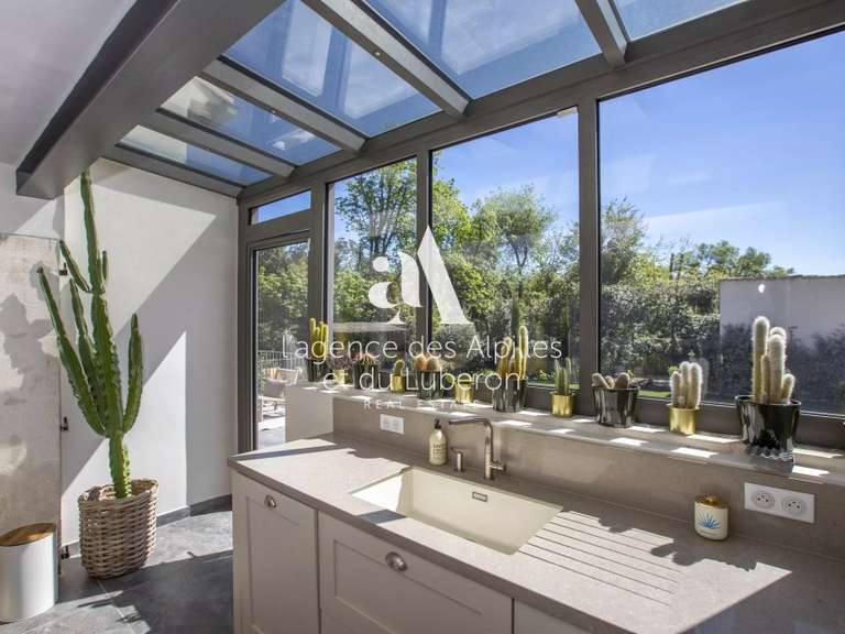 Maison Maussane-les-Alpilles - 3 chambres - 215m²